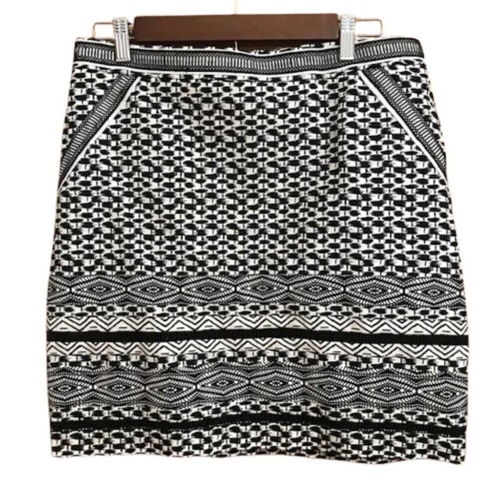 White House Black Market Women's Black & White Geometric Pencil Skirt Size 10 - Picture 3 of 9